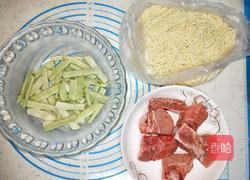 排骨芸豆焖面的做法图解1