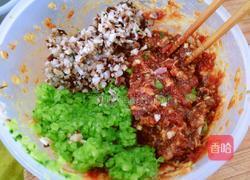 茼蒿梗蘑菇猪肉馅饺子的做法图解11