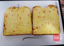 火腿鸡蛋芝士三明治的做法图解3