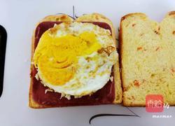 火腿鸡蛋芝士三明治的做法图解6