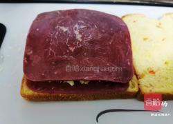 火腿鸡蛋芝士三明治的做法图解8