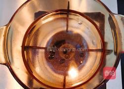 咸蛋黄焗豆腐的做法图解4