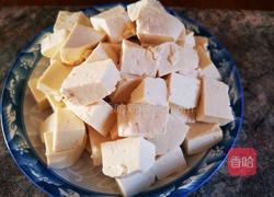 籽虾炖豆腐的做法图解2