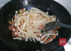 三鲜汤(西红杮菌菇汤)的做法图解8