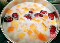 牛奶红枣木瓜炖梨的做法图解13