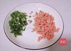 肉松土司卷的做法图解1