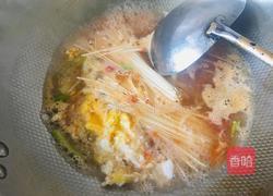 10分钟做好番茄酱鸡蛋面的做法图解5