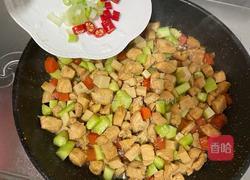 宫爆鸡丁的做法图解11