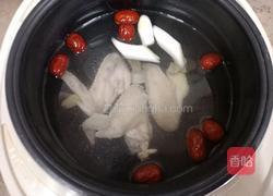 红枣莲藕鸡汤的做法图解6