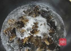 木耳炒山药胡萝卜的做法图解1