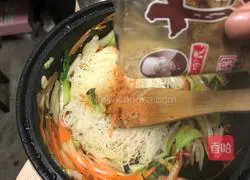 Illustration of how to make fried rice noodles 23