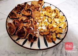 核桃黑米豆浆的做法图解2