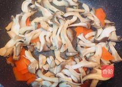 青椒炒蘑菇的做法图解4