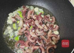 章鱼炒茼蒿的做法图解6