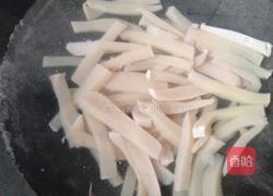 酸菜炒魔芋的做法图解1