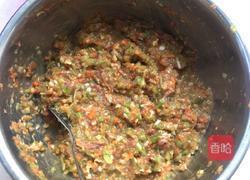 芹菜香菇肉饺子的做法图解2