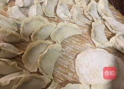 芹菜香菇肉饺子的做法图解3