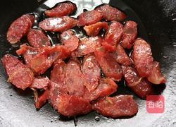 蒜苗炒腊肠的做法图解4