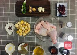 板栗烧鸡的做法图解1