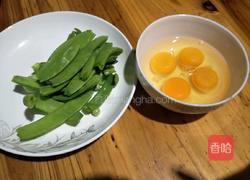 荷兰豆炒鸡蛋的做法图解2