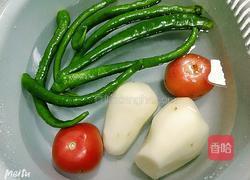 土豆炒腊肉的做法图解1