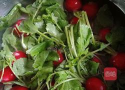 黄豆酱拌樱桃水萝卜的做法图解1