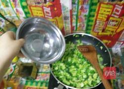 花椰菜炒肉的做法图解14