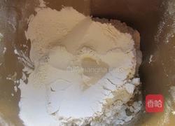 全麦软欧包的做法图解1