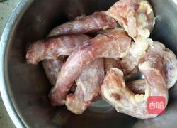 酱鸡脖的做法图解1