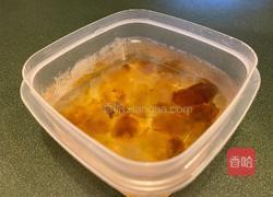 桃胶炖木瓜的做法图解3