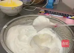 Chiffon Cake Recipe Illustration 6