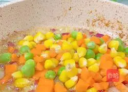 Illustration of how to make golden foie gras fried rice 8