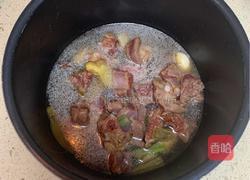 排骨焖山药的做法图解2