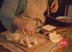 鸡汤馄饨，汤底香醇的做法图解4