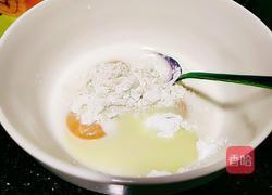 草莓蛋糕的做法图解4