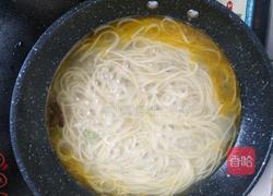 鲜虾青菜面的做法图解5