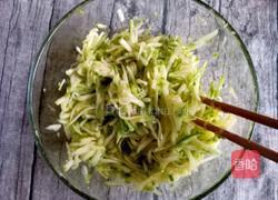 西葫芦肉馅饺子的做法图解7