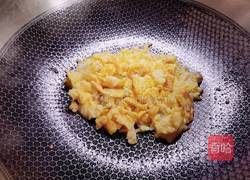 香肠鸡蛋炒面的做法图解6