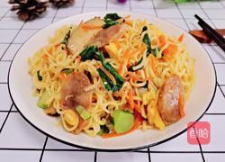 香肠鸡蛋炒面的做法图解14