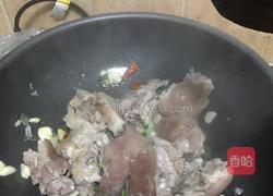 超简单版红烧糯猪手的做法图解5