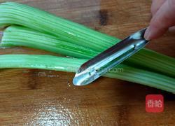 炒虾芹的做法图解3