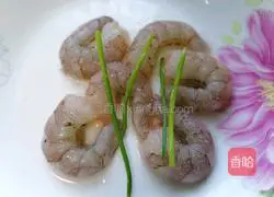 蔬菜虾仁粥的做法图解3