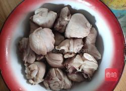 土豆炖鸡腿的做法图解3