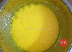 电饭锅版蛋糕的做法图解4