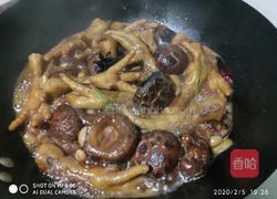 鲍汁花菇焖凤爪的做法图解9