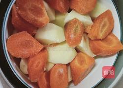 抗疫简餐胡萝卜土豆双蒸的做法图解5