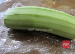 凉拌西葫芦的做法图解1