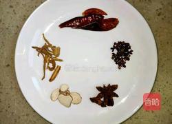 笨鸡炖蘑菇的做法图解1