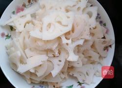 清炒藕片的做法图解1