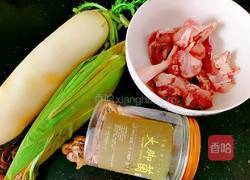 大脚菌玉米鸡汤的做法图解2